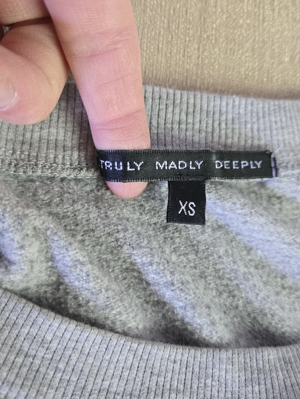 URBAN OUTFITTERS | Off-the-Shoulder Sweatshirt in Heather Gray sz XS